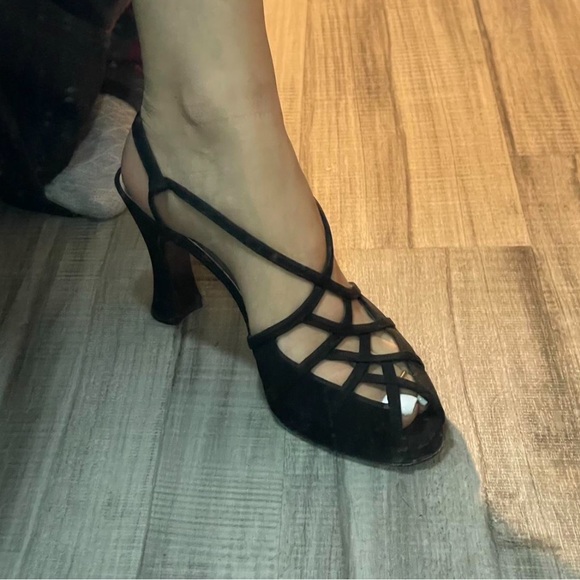 Stuart Weitzman heels - Picture 3 of 4